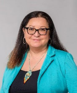 Photo de la sous-ministre, Gina Wilson.